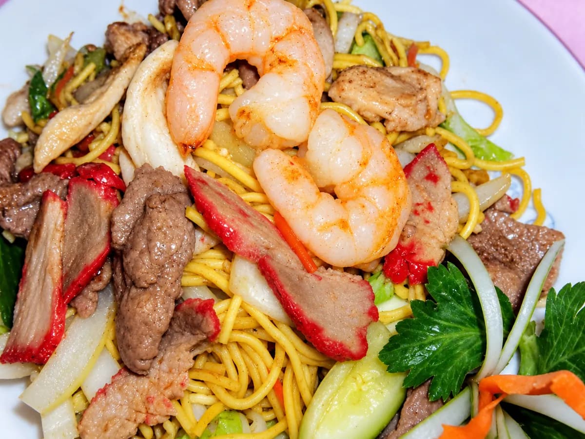 Combo Yummy Noodle Box