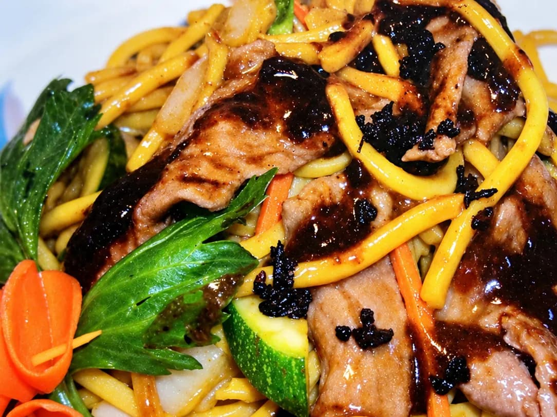 Black Bean Beef Noodle
